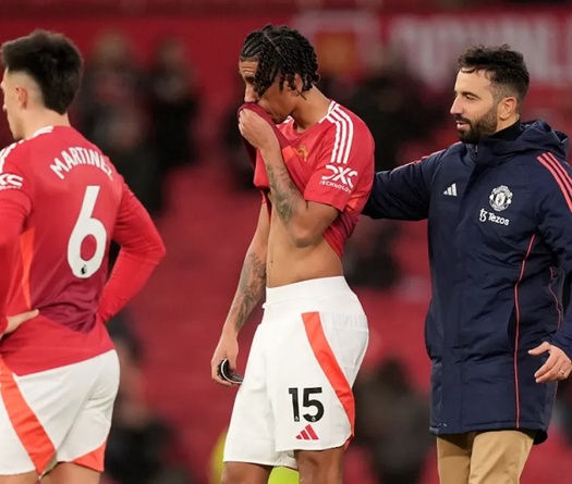 MU rơi xuống vị trí thấp chưa từng thấy trong lịch sử vào dịp Giáng sinh