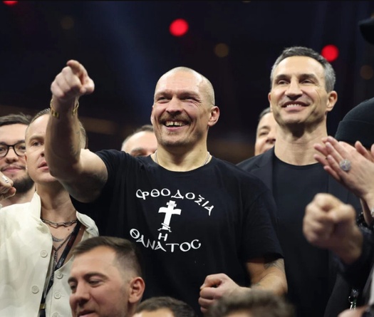 Oleksandr Usyk tiết lộ động lực, mỉa mai "trò cô lập" của Tyson Fury