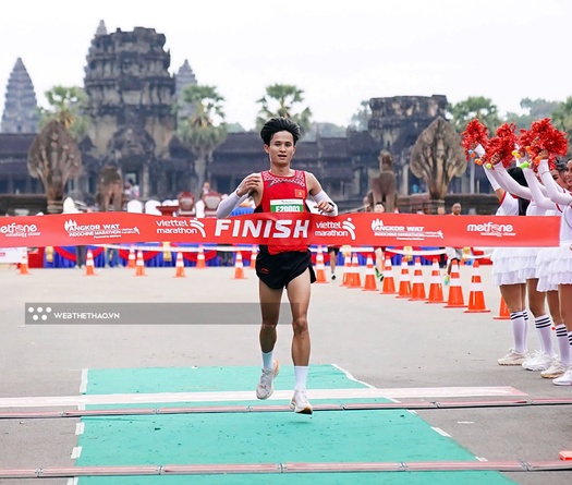 "Ông bố Gen Z" hai lần lên đỉnh giải chạy Viettel Marathon 2024 và thách thức kỷ lục quốc gia