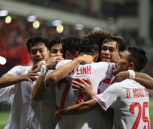 Tuyển Việt Nam thăng hạng vùn vụt trên BXH FIFA