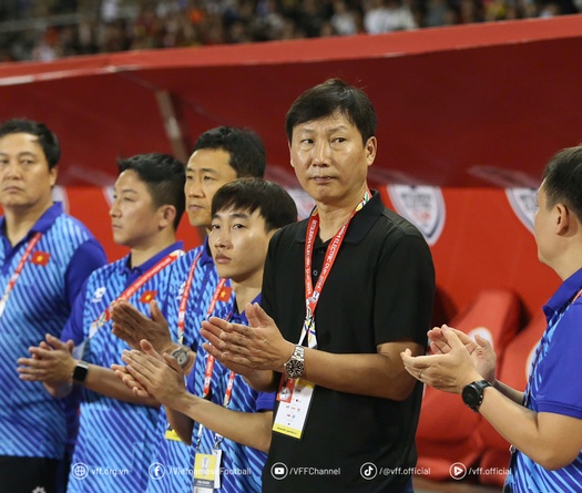 HLV Kim Sang Sik đánh cược cả sự nghiệp để vô địch AFF Cup 2024