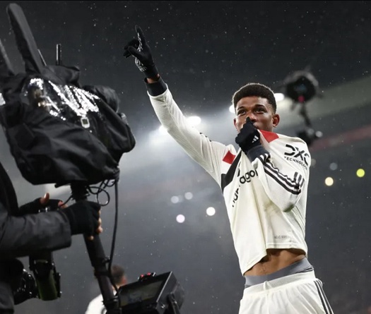 Amorim giải thích lý do “tức giận và khó chịu” sau khi MU hoà Liverpool