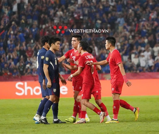 Bàn thắng gây tranh cãi của Thái Lan có đúng luật?