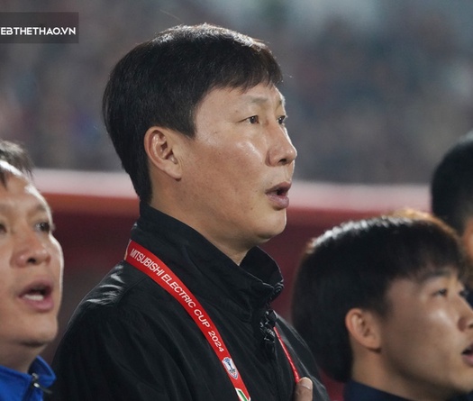 Bật mí lý do VFF chọn HLV Kim Sang Sik: Từ thất bại Troussier, thành công Park Hang Seo