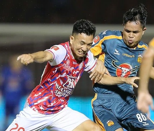 HAGL lại bị phạt vì “chơi xấu”