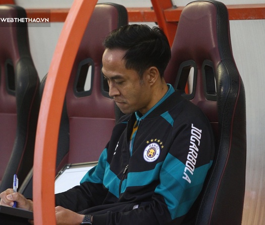 Ngày cuối năm Giáp Thìn, CLB Hà Nội thay đổi HLV trưởng