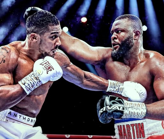 "Ông trùm" nói gì về việc Anthony Joshua "bỏ rơi Tyson Fury" để so găng với "quái vật Congo"?