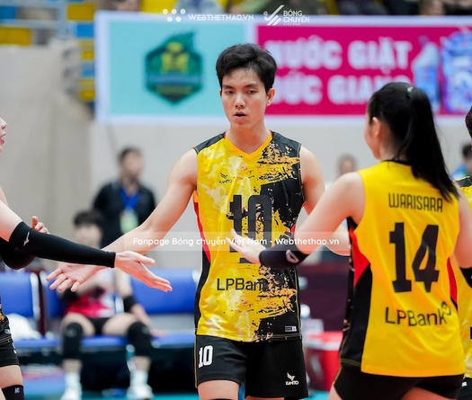 Link trực tiếp bóng chuyền hội làng Yên Phụ: Bích Tuyền chào sân