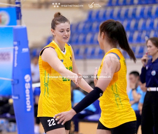 Ngoại binh nữ duy nhất tại cúp bóng chuyền Hoa Lư gặp khó khăn với thời tiết và lệch múi giờ