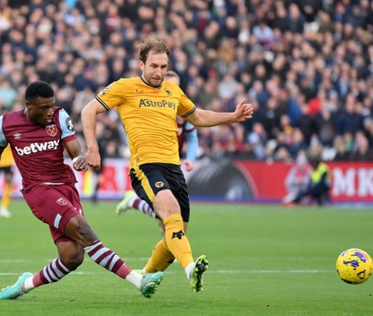 Tỷ lệ bóng đá trận Wolves vs West Ham, 1h45 ngày 2/4, Ngoại hạng Anh
