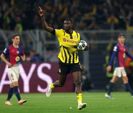 Lập hat-trick, Guirassy trở thành cầu thủ ghi nhiều bàn nhất Champions League