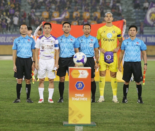 Thêm một trận đấu của CLB Thanh Hóa có hai trọng tài ngoại điều hành