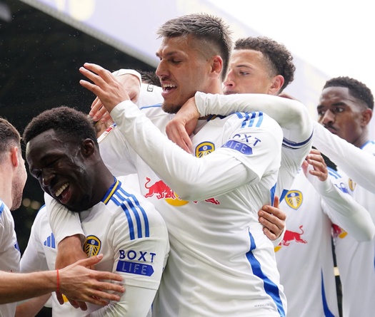 2 đội bóng đầu tiên trở lại Ngoại hạng Anh với số điểm kỷ lục