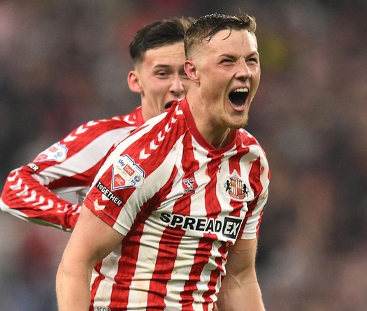 Sau Leeds và Burnley, đội bóng nào sẽ giành suất còn lại lên Ngoại hạng Anh?