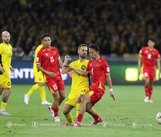 Tuyển Việt Nam tụt 4 hạng, Thái Lan bị đánh bật Top 100 FIFA