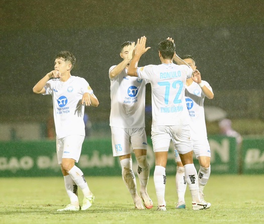 Kết quả bóng đá V.League 2024/25 vòng 25 hôm nay mới nhất