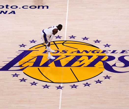 Los Angeles Lakers được bán với giá 10 tỷ đô la Mỹ, chuẩn bị đổi chủ sau 46 năm