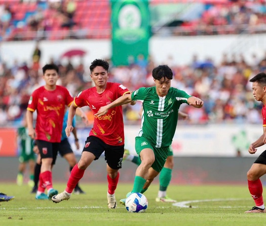 Cầu thủ Bình Phước lên dây cót tinh thần trên facebook trước trận sinh tử với Đà Nẵng