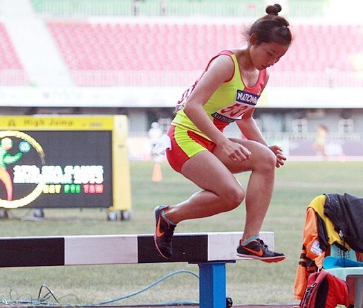 Video ký ức SEA Games: Nguyễn Thị Oanh lần đầu chạy 3000m vượt chướng ngại vật "ngộp thở"