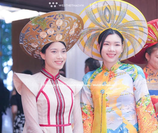 Bích Thuỷ gây ấn tượng mạnh trong tà áo dài, toả sáng màn trình diễn hoa khôi VTV Cup 2025