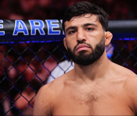 Arman Tsarukyan: ĐKVĐ UFC Ilia Topuria chưa đạt đến tầm "tinh hoa" 