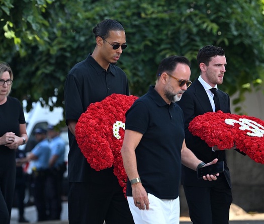 Hình ảnh các đồng đội và huấn luyện viên đến tiễn biệt Diogo Jota