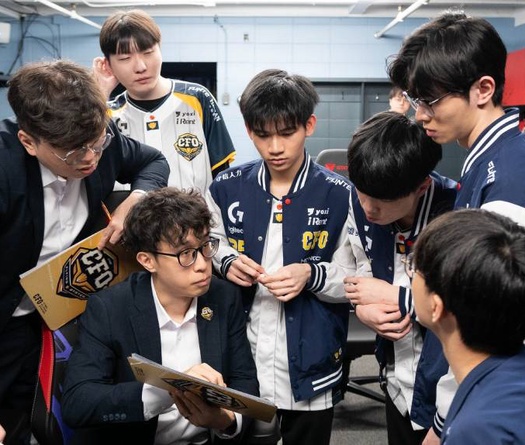 Lịch thi đấu MSI 2025 hôm nay 8/7: AL vs CFO