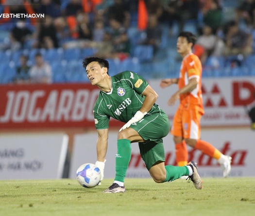 Bùi Tiến Dũng: Sự thật phũ phàng phía sau màn cứu rỗi CLB Đà Nẵng