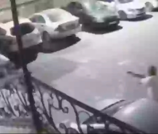 Nhà vô địch MMA thế giới thoát chết thần kỳ sau khi lãnh 5 phát súng