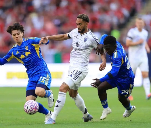 Kết quả bóng đá Man Utd vs Leeds: Phung phí cơ hội 