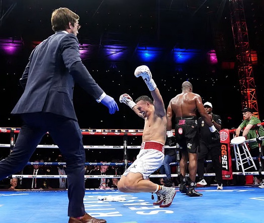 Trận Usyk vs Dubois 2 mang về số tiền thưởng khổng lồ cho Usyk