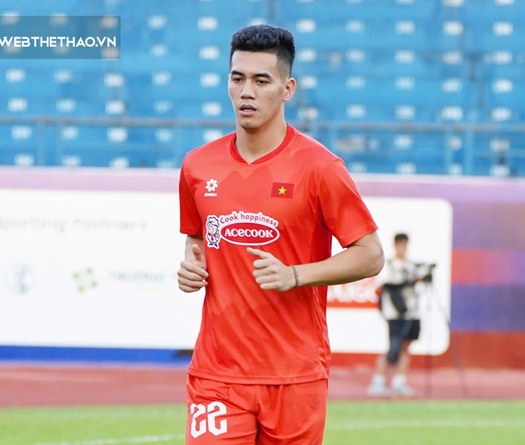 Trận đấu đặc biệt giữa Tiến Linh, Duy Mạnh với đội tuyển chọn 7 người Việt Nam