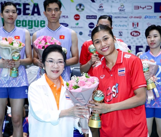 Ngôi sao bóng chuyền Thái Lan không sợ áp lực khi tái đấu trên sân Việt Nam