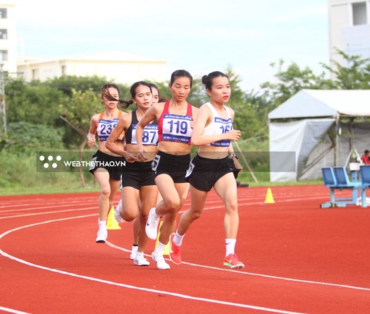 Nguyễn Thị Oanh "thắng 2 vòng" và giành HCV đầu tiên ở giải Vô địch điền kinh quốc gia 2025