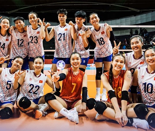 Bóng chuyền nữ U21 Việt Nam ghi tên vào vòng 1/8 sau set thắng kỷ lục