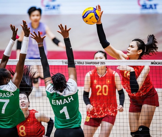 Đội tuyển bóng chuyền nữ Việt Nam bị trừ số điểm kỷ lục, tụt 5 bậc trên BXH thế giới