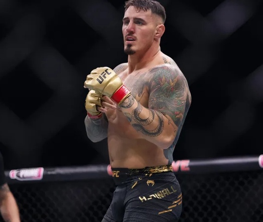  Tom Aspinall có thể sang Boxing vì thù lao quá thấp ở UFC