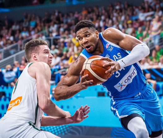 Hy Lạp lần đầu trở lại top-4 EuroBasket sau 16 năm: Cơ hội huy chương đến với Giannis Antetokounmpo