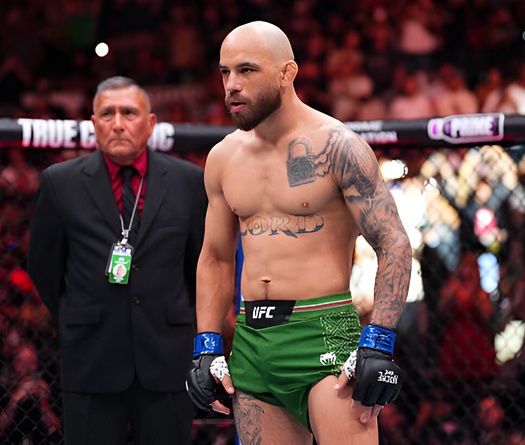 Jean Silva lên tiếng sau trận thua đáng xấu hổ ở Noche UFC 3