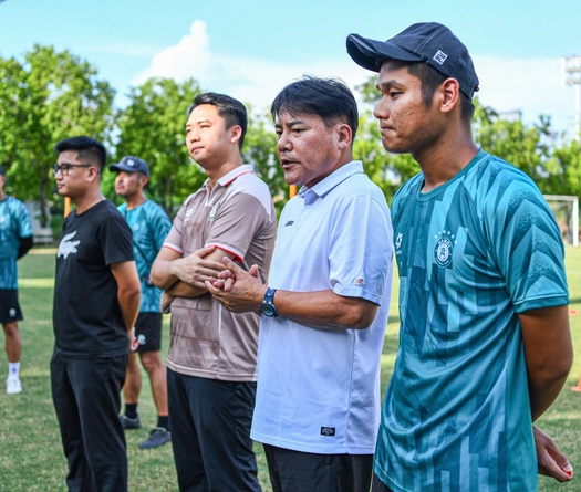 Hà Nội FC cải tổ mạnh mẽ: Thay HLV trưởng, đổi cả lãnh đạo thượng tầng