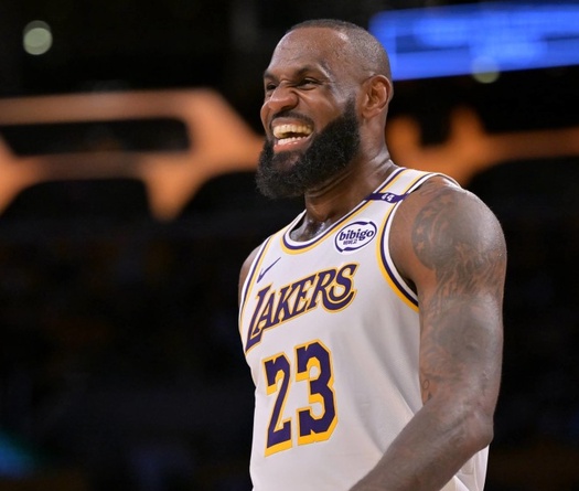 LeBron James nói gì về câu chuyện giải nghệ trước mùa giải NBA 2025-26?