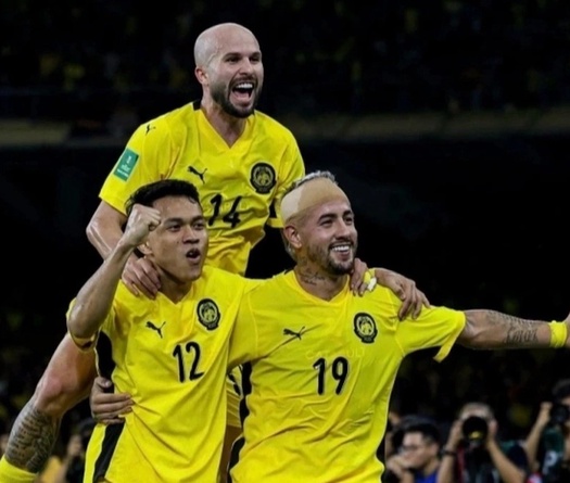 AFC tạm hoãn xử lý vụ bê bối Malaysia, chờ phán quyết từ FIFA