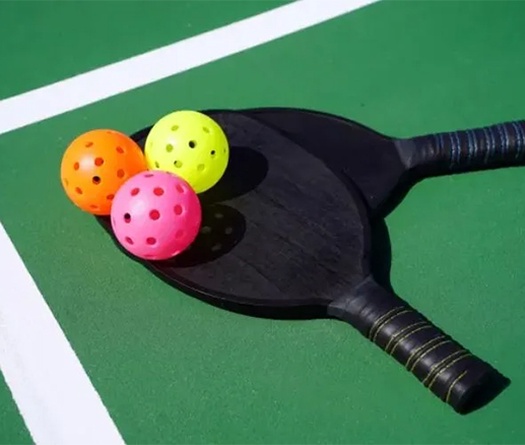 Pickleball và bóng bàn: Hai môn thể thao hấp dẫn có gì khác nhau?