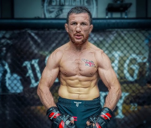 Sốc với những bài tập dị của Merab Dvalishvili trước UFC 320