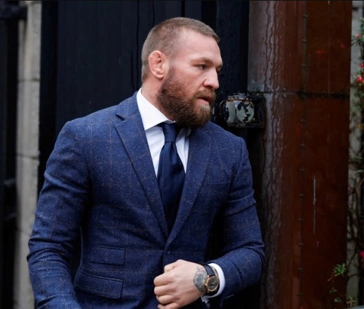Conor McGregor bị cấm thi đấu 18 tháng, vẫn ung dung chờ UFC Nhà Trắng