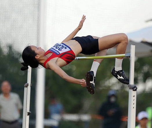 Dương Thị Thảo bay qua 3 kỷ lục nhảy cao nữ trong hai tháng khó tin