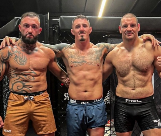 Tom Aspinall sẵn sàng bỏ đai vô địch UFC nếu phải đối đầu đồng đội