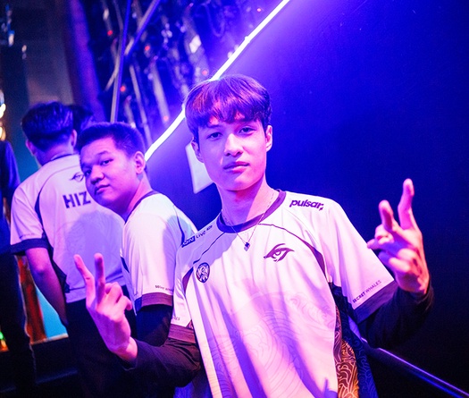 Đánh bại VKS, TSW khởi đầu thuận lợi tại CKTG 2025