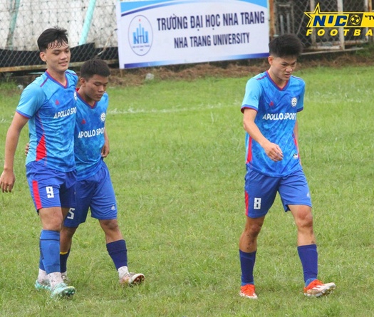 Trường ĐH Kinh tế - ĐH Huế và Trường ĐH Luật chia tay giải bằng trận đấu đẹp