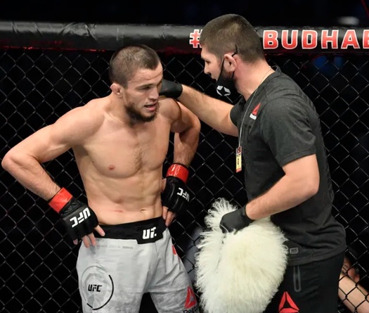 Umar Nurmagomedov trải qua "cơn điên" của Khabib trước thềm UFC 321